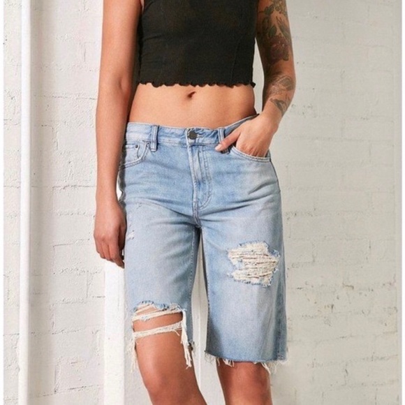 denim bermuda shorts distressed